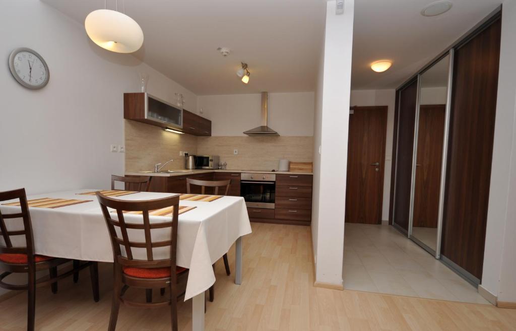 Unipharma Apartments ドノヴァリ 部屋 写真